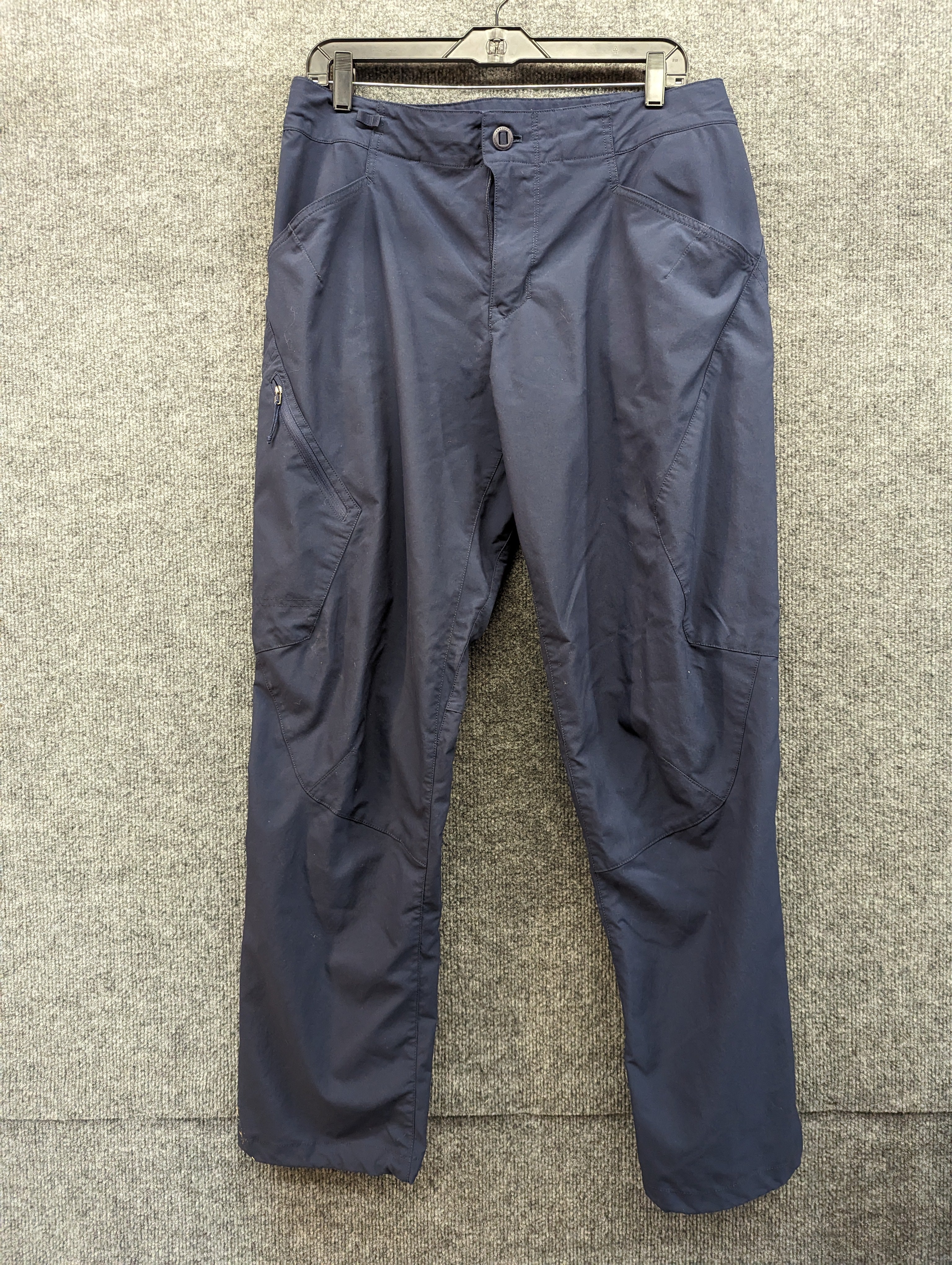 Izod Golf Size 34/32 Beige Tan Men's Pants | Tan guys, Mens pants, Clothes  design